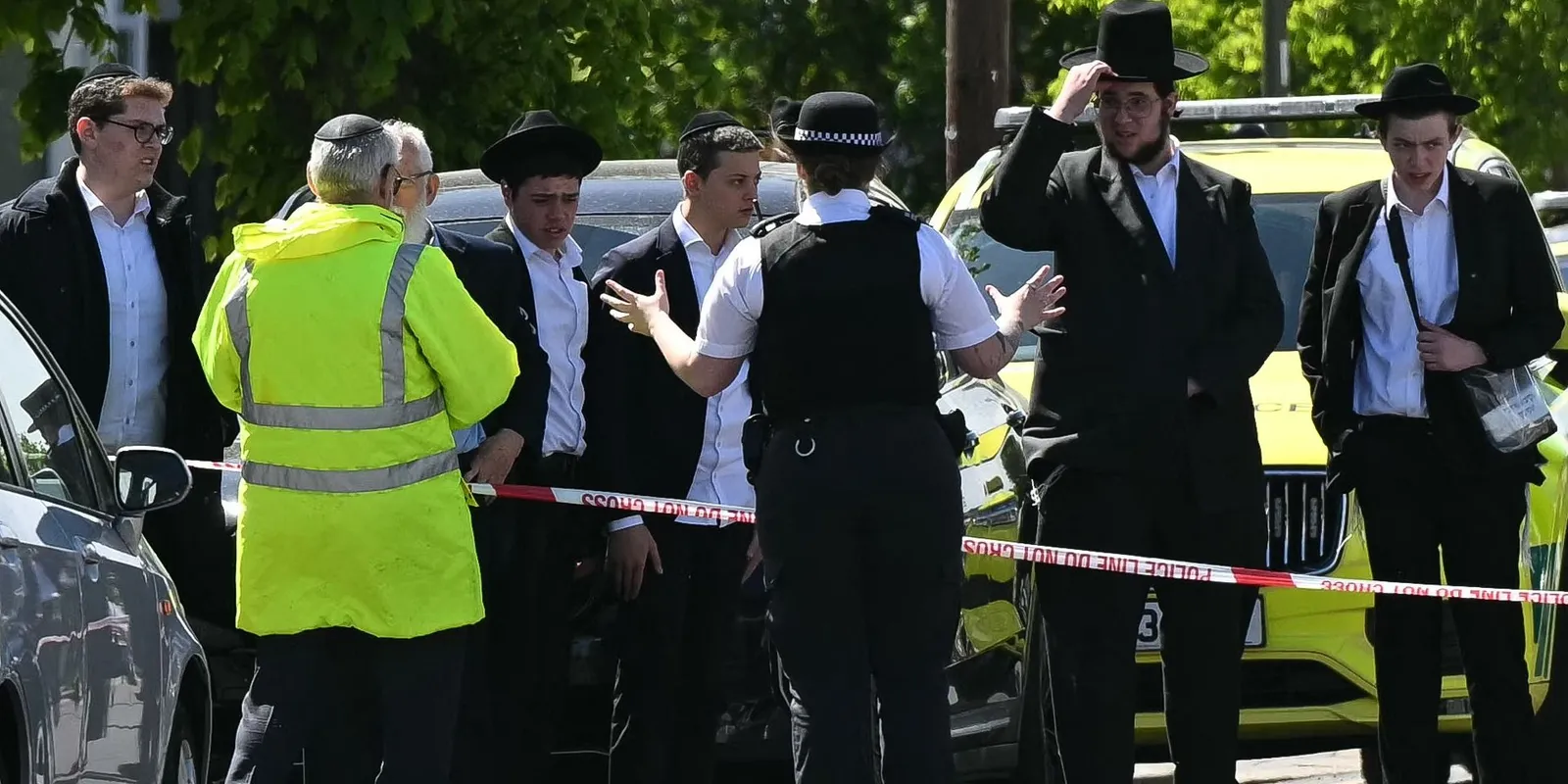 Londoni terrortámadás: videón a késes ámokfutás