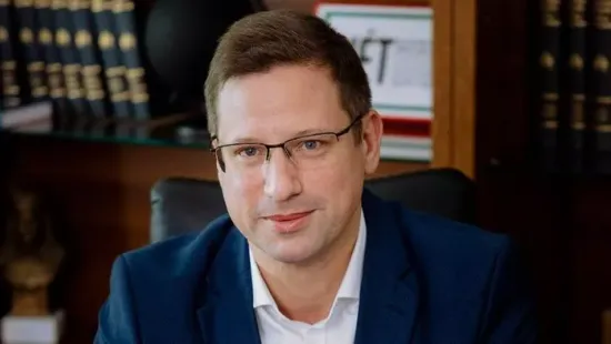 Gulyás Gergely: A Tisza Párt alkotmánymódosítása az eddigi szigorú migrációs politika felszámolását célozza