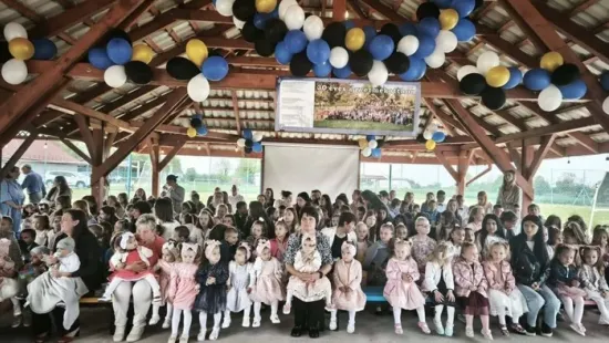 Szóhoz sem jutottak a kárpátaljai gyermekotthonban, amikor megtudták, a leköszönő Fidesz-KDNP-s miniszterek nekik adományozzák a végkielégítésüket