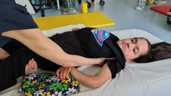 Csodát hozott az SMA-1-gyel harcoló Cintia kéthetes rehabilitációja