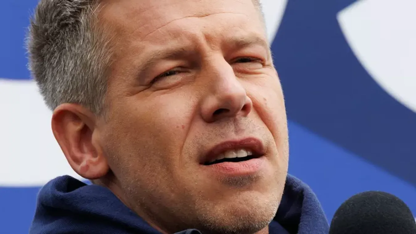 Magyar Péter milliárdos szerződéseket kötött Balásy cégeivel