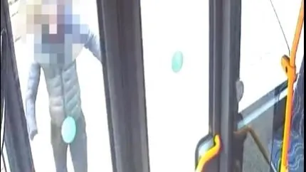 Fedélzeti kamera rögzítette a győri buszos balhét