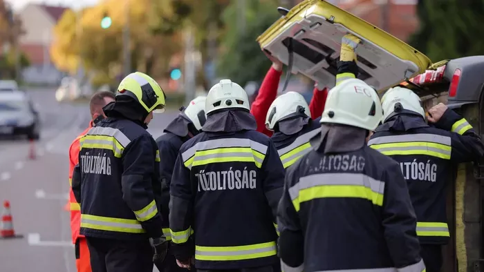 Szirénáktól hangos az M7-es autópálya