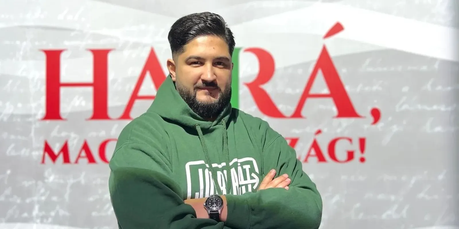 Radics Béla: Én emelt fővel, büszkén sétálok a Karmelitánál