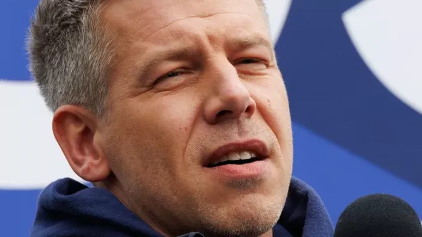 Magyar Péter milliárdos szerződéseket kötött Balásy cégeivel