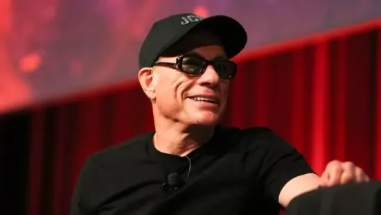 Van Damme ledobta a nosztalgiabombát, igazi legendával pózolt