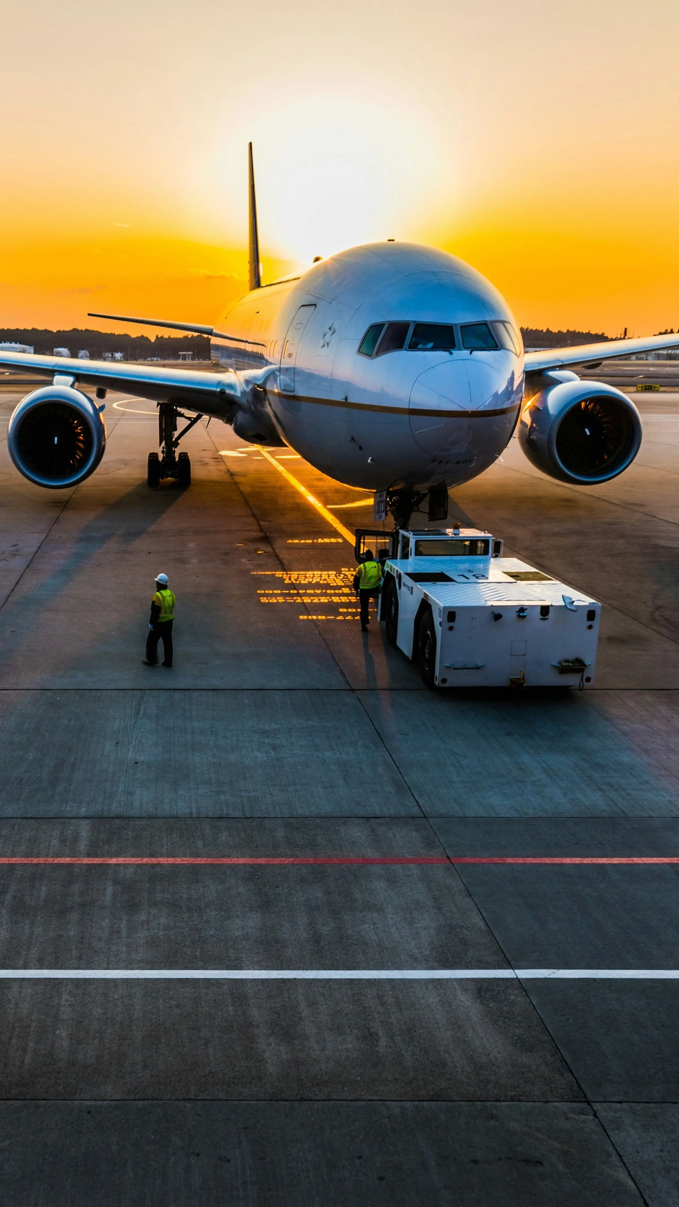 Amikor a pilóta benézi a kanyart és fűnyírót csinál egy Airbusból Splitben