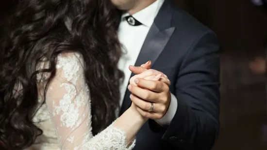 Tragédia az esküvőn: A vőlegény egy vita végén lelőtte újdonsült feleségét