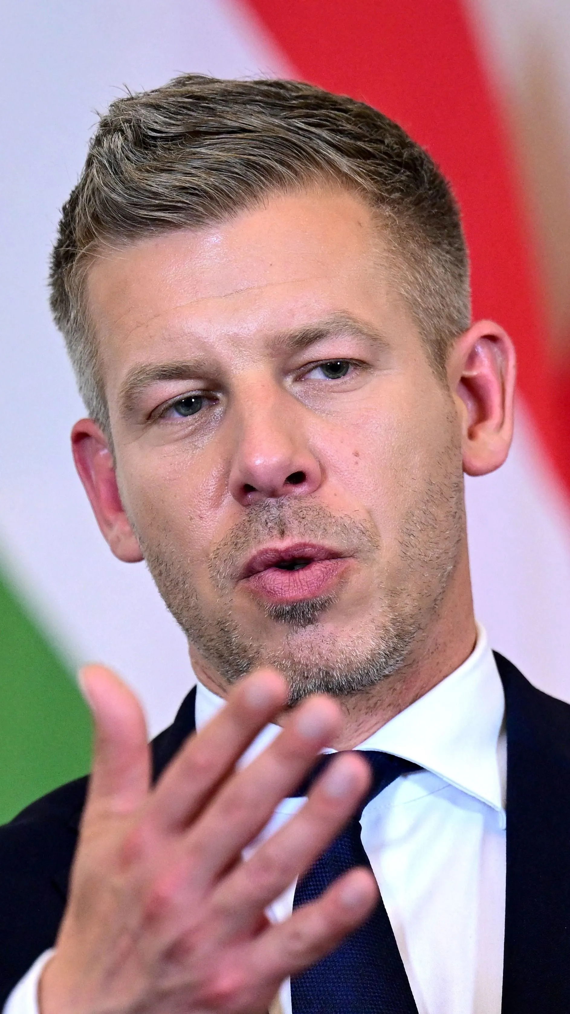 Csúnyán felsültek Magyar Péter kormányszóvivői