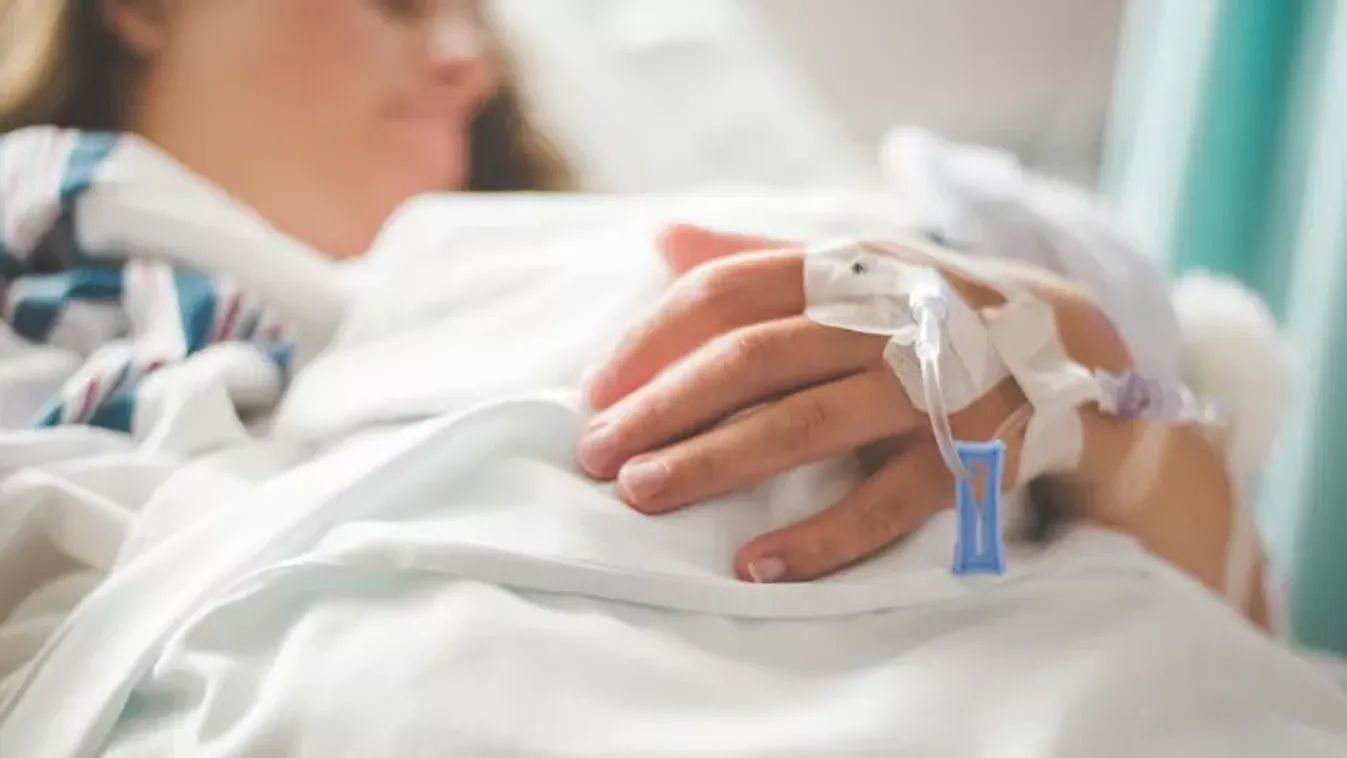 Hónapokig keresték a tünetek okát – végül vastagbélrákot állapítottak meg az anyánál