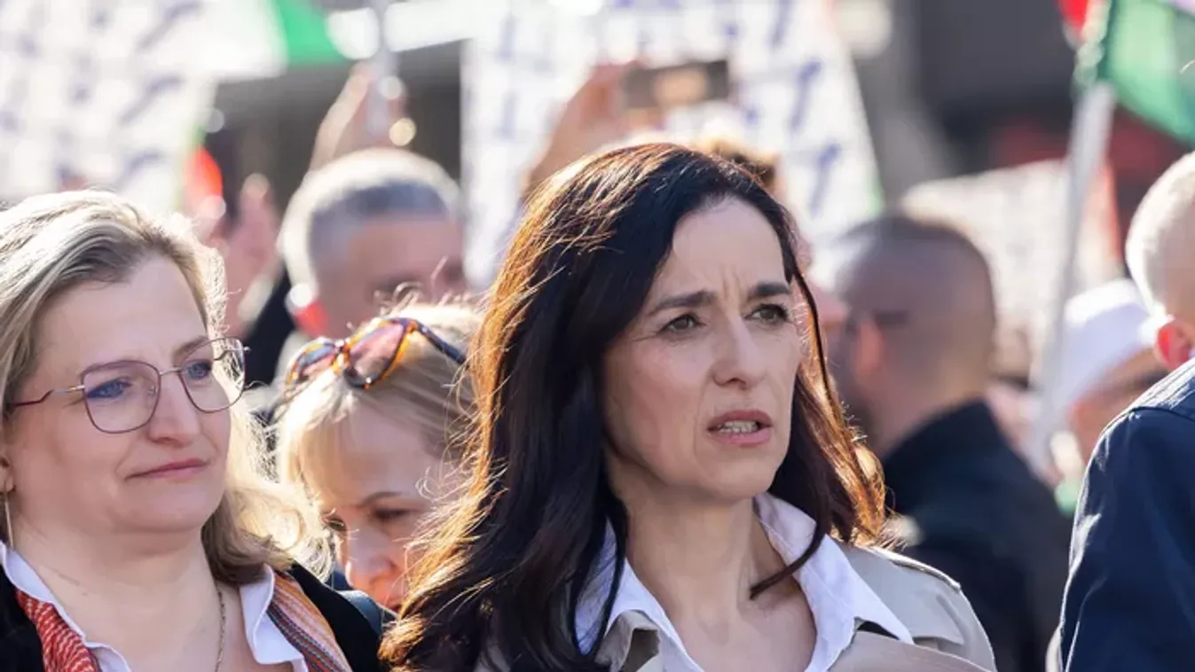 Minisztériumi kirúgások: valóra vált Panyi Szabolcs fenyegetőzése?