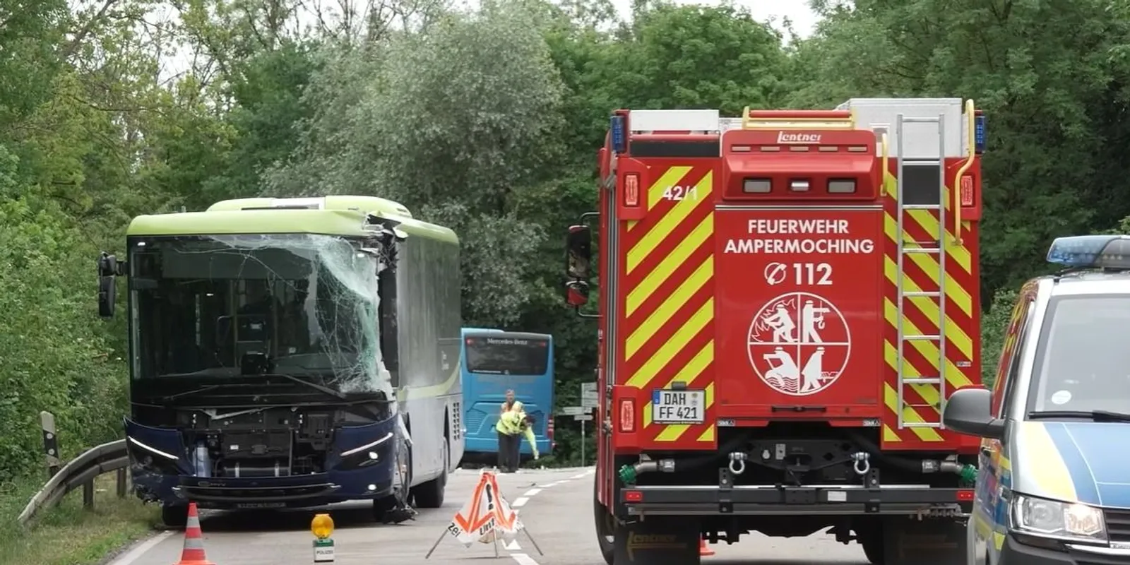 Egy gyermek életébe került a tragikus buszbaleset