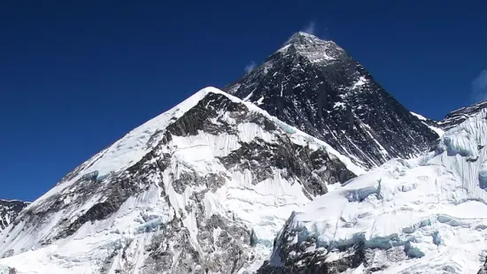 Elképesztő teljesítmény: rekordidő alatt jutott fel a Mount Everest csúcsára a ráktúlélő