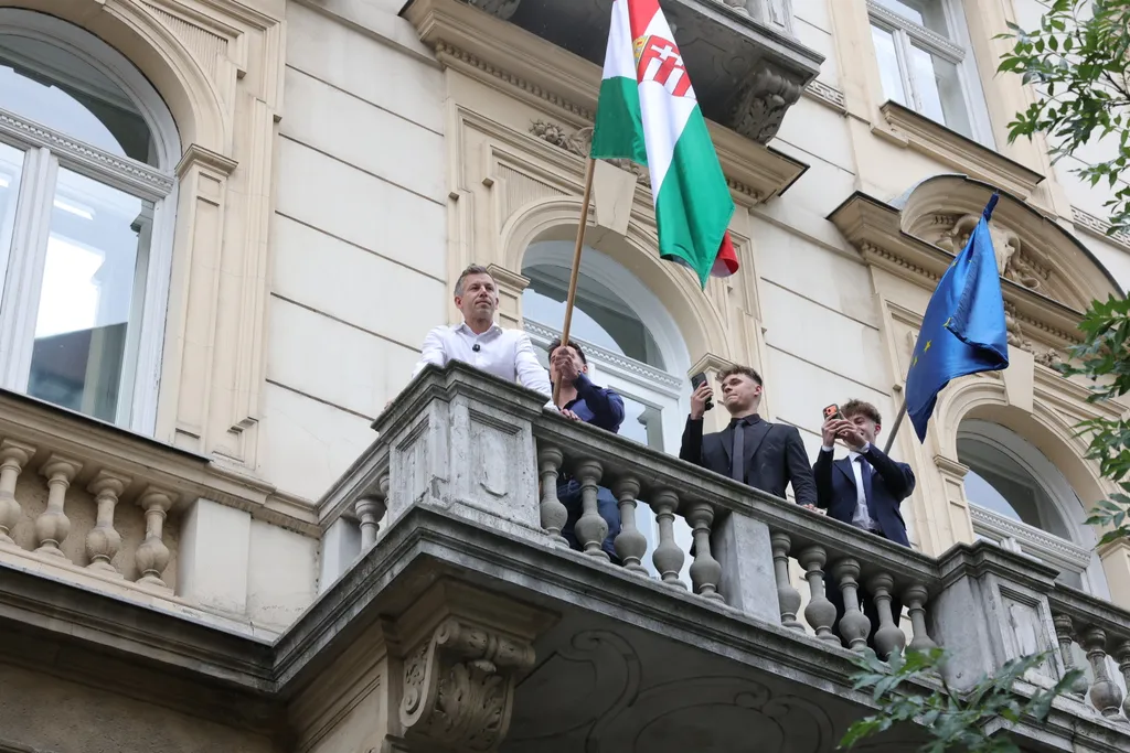 Tüntetés a migrációs paktum ellen.
2026Június 5.,