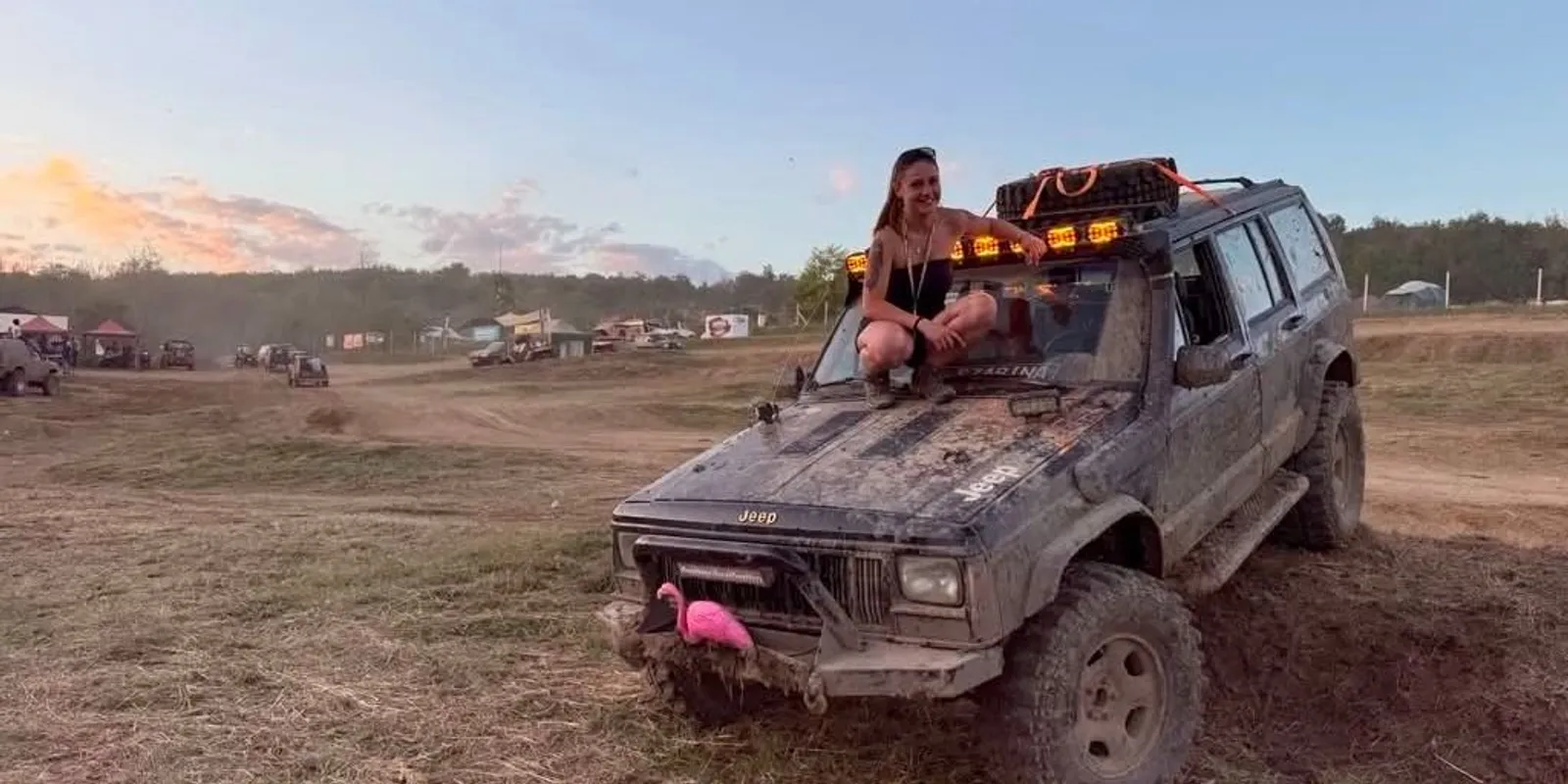 Esküvő a dagonyában: 40 éves lett a Babod Off Road