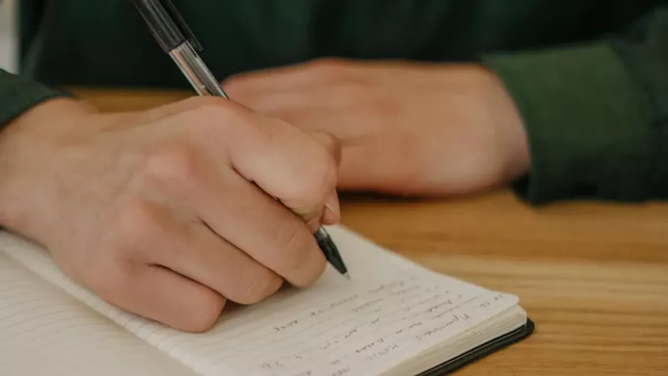 A kézírás segíthet kiszűrni a demencia korai jeleit