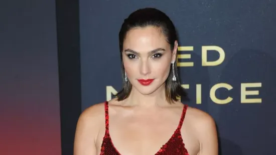 Gal Gadot bikiniben mutatta meg elképesztő alakját - Forró fotó
