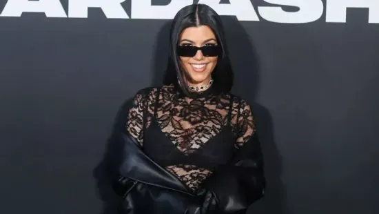 Kourtney Kardashian és Travis Barker együtt jelent meg a vörös szőnyegen