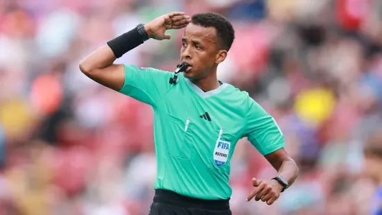 Kitoloncolták Amerikából a foci-vb egyik főszereplőjét - Videó