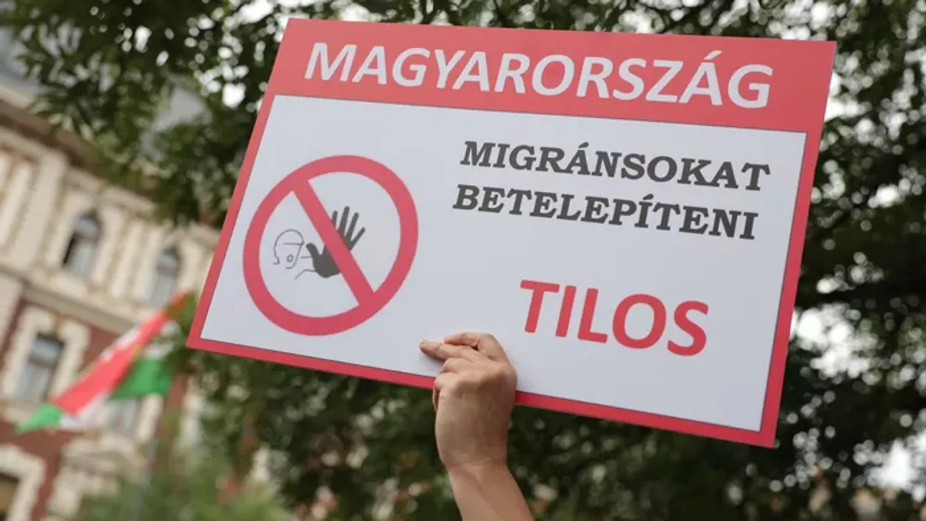 444/Lakmusz: Migránstáborral jár a migrációs paktum