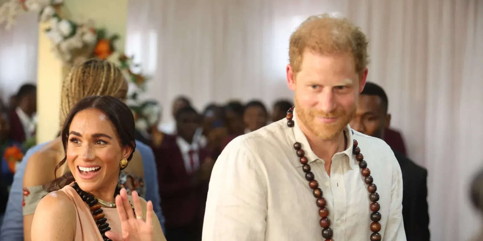 Kitálalt egy közeli barát Harry hercegékről