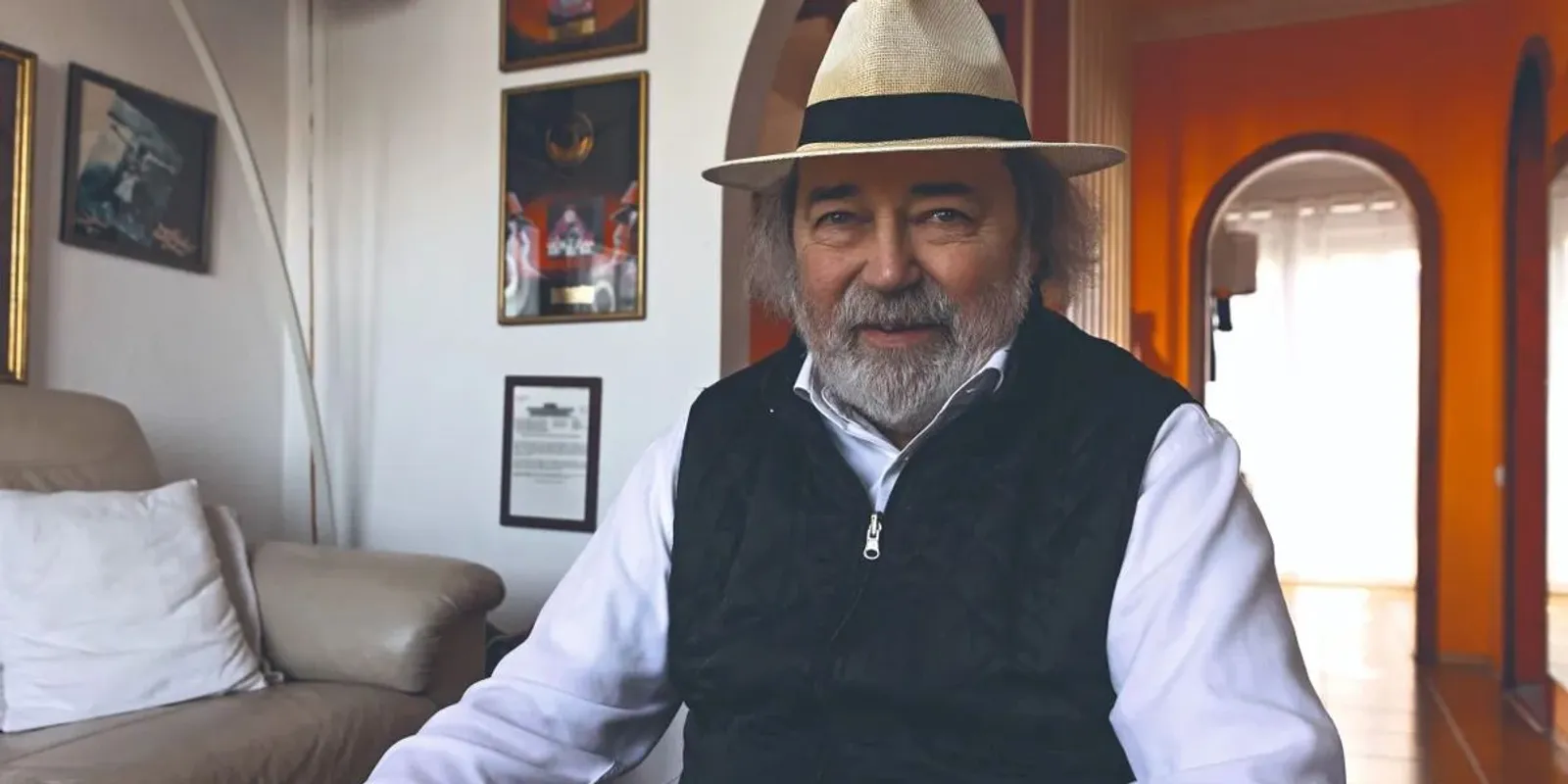 Így van most az Omega legendája, Molnár György Elefánt