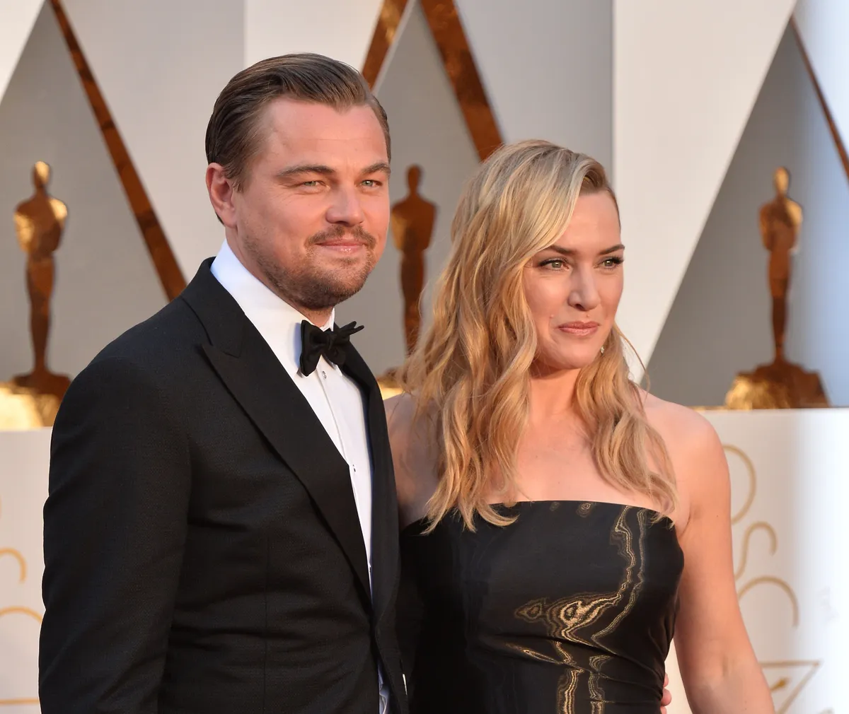 Leonardo DiCaprio és Kate Winslet már-már testvérként szereti egymást.