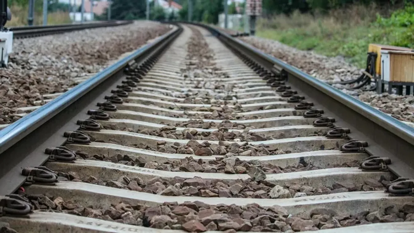 Vonatgázolás történt Kisújszálláson
