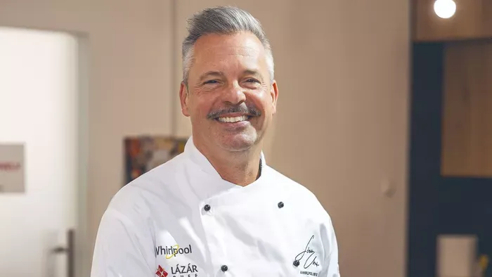 Nem is hinnénk, minek készült Lázár Chef!