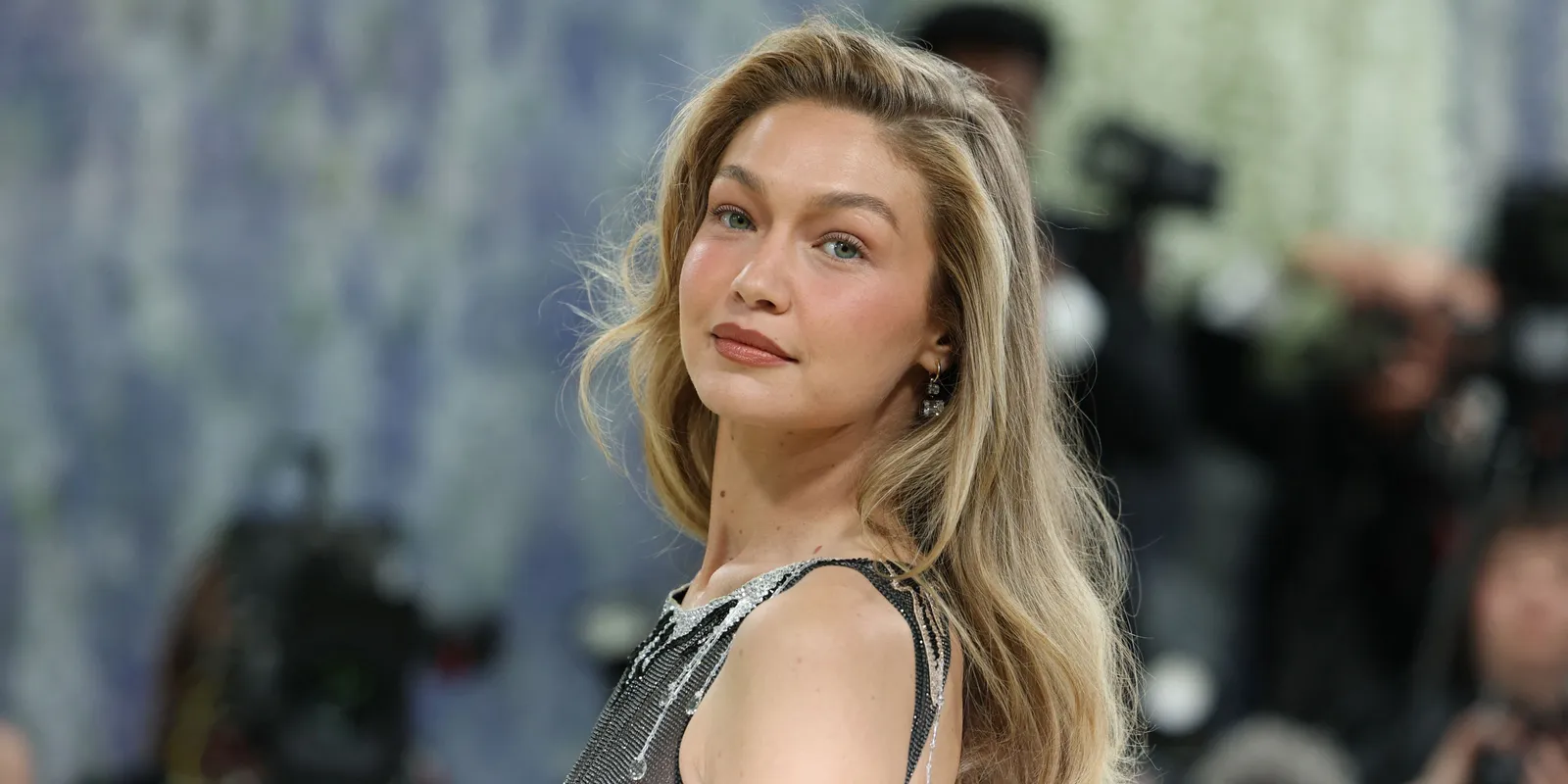 Bradley Cooper és Gigi Hadid gyűrűi mindent elárulnak?