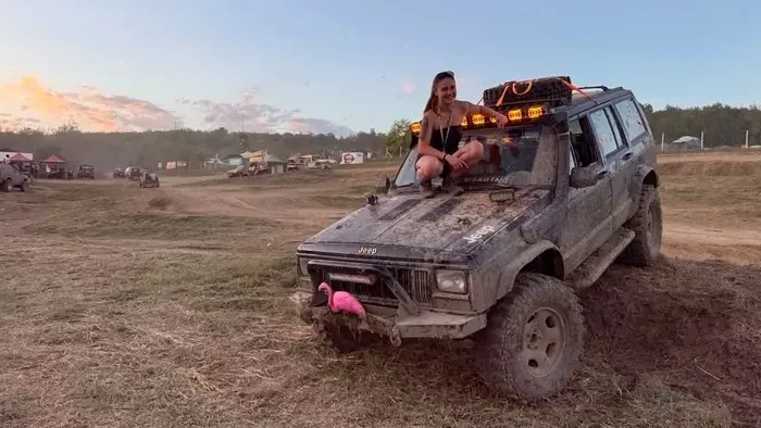 Esküvő a dagonyában: 40 éves lett a Babod Off Road