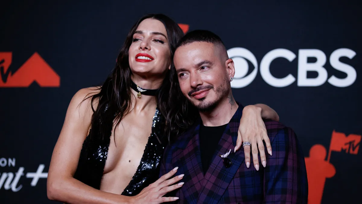 J Balvin és Valentina Ferrer