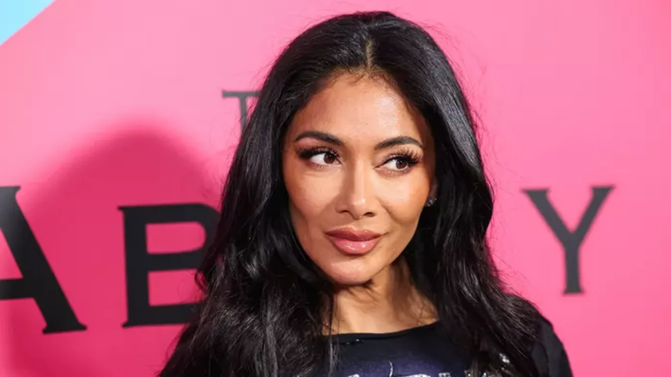 Nicole Scherzinger látványos mutatvánnyal hangolt a turnéra