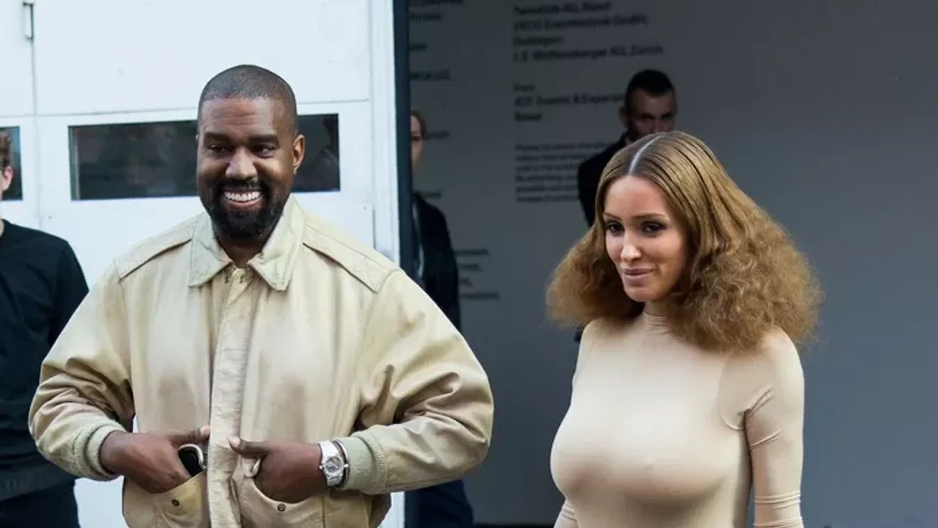 Bianca Censori retró bikiniben idézte Kim Kardashiant
