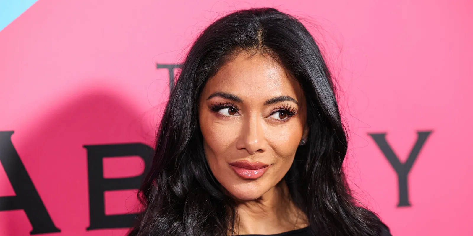 Nicole Scherzinger látványos mutatvánnyal hangolt a turnéra