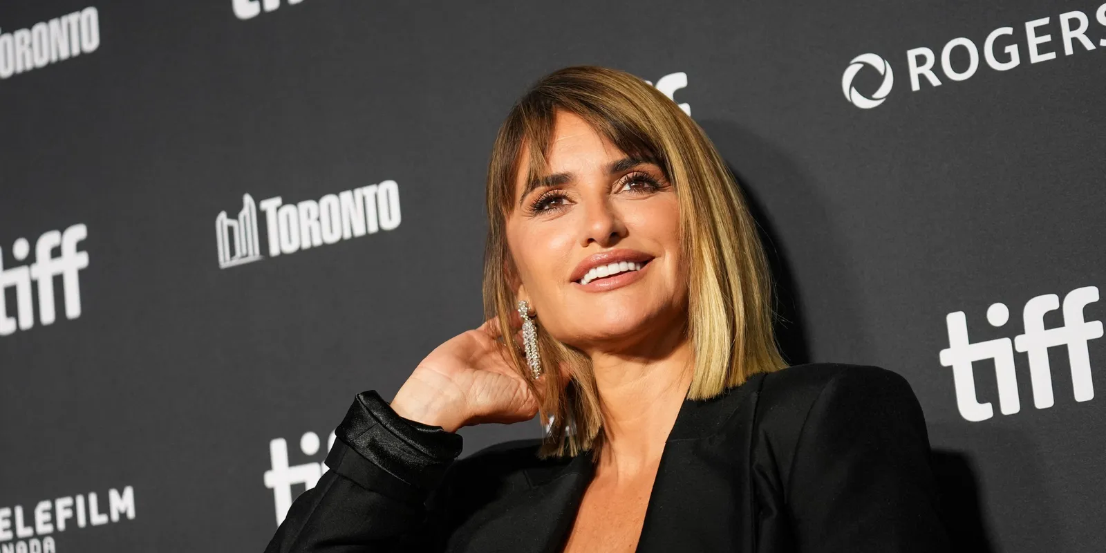 Penélope Cruz ruhája minden tekintetet magára vont Torontóban
