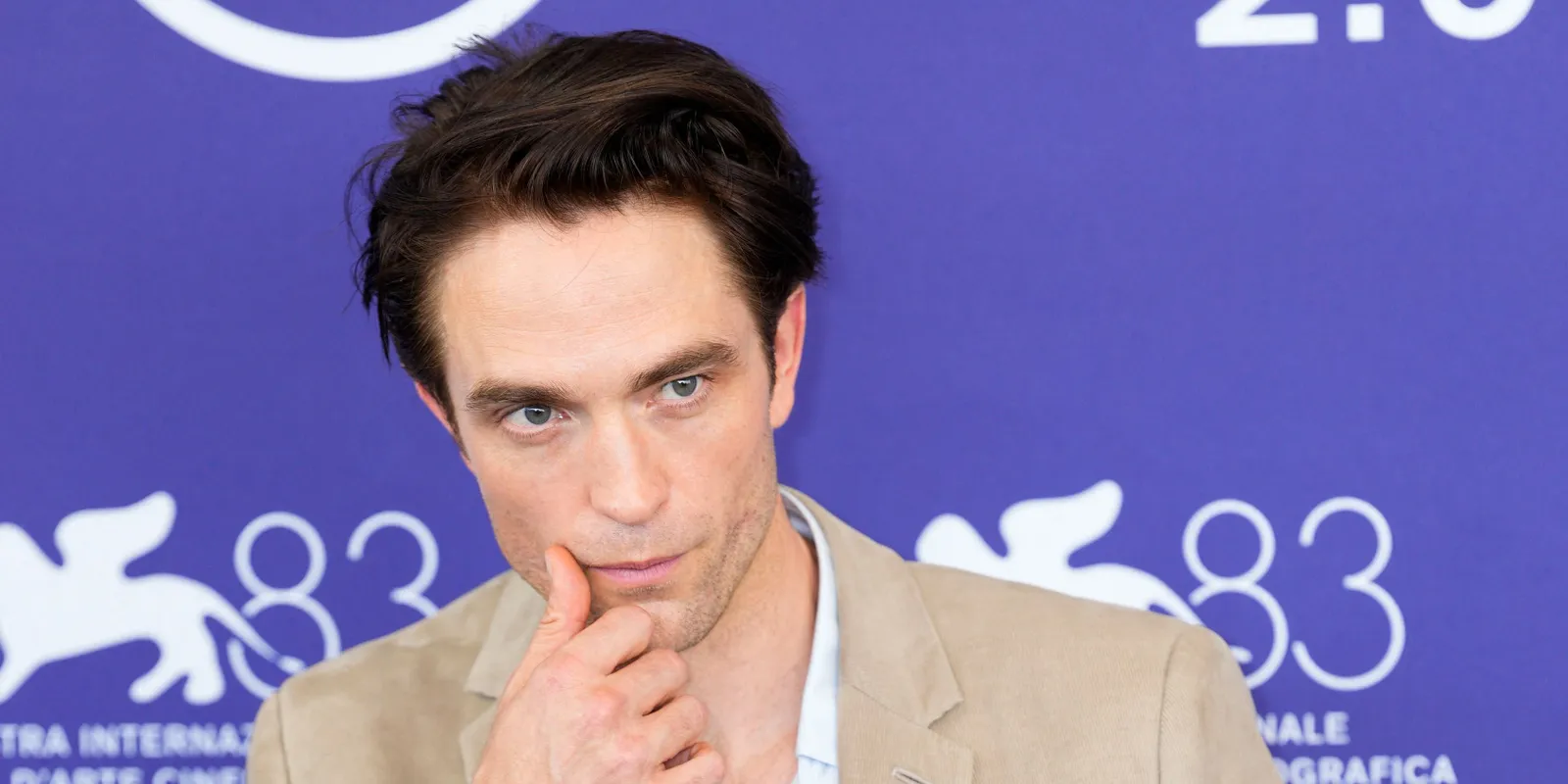 Robert Pattinson Batman-filmje szünetel, de a terv merész